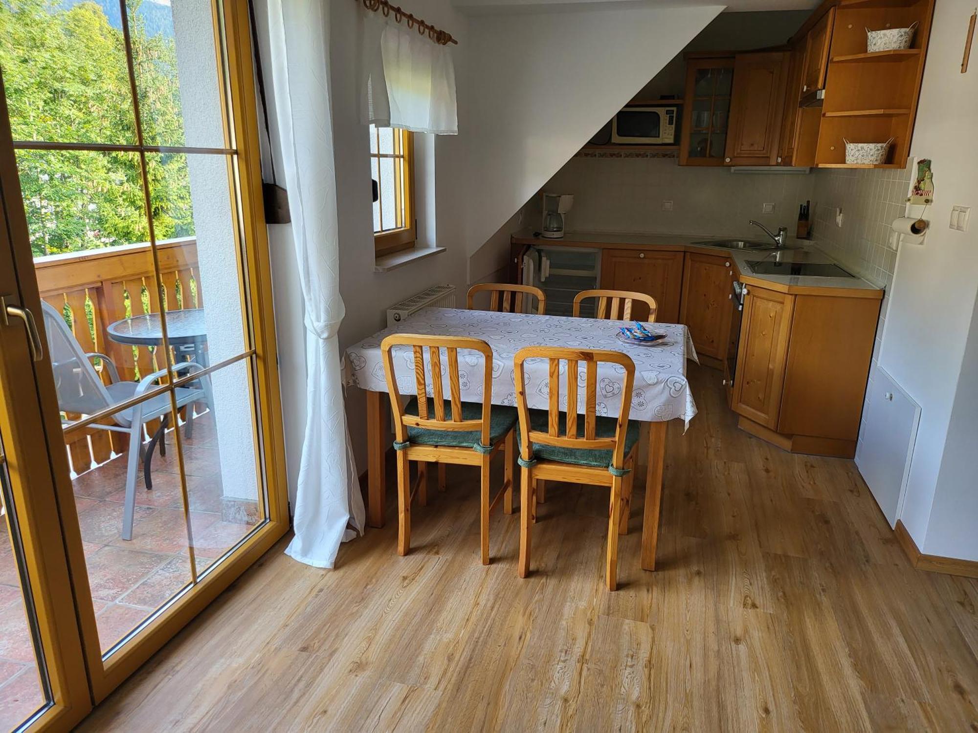 Apartments Karmen Rateče エクステリア 写真