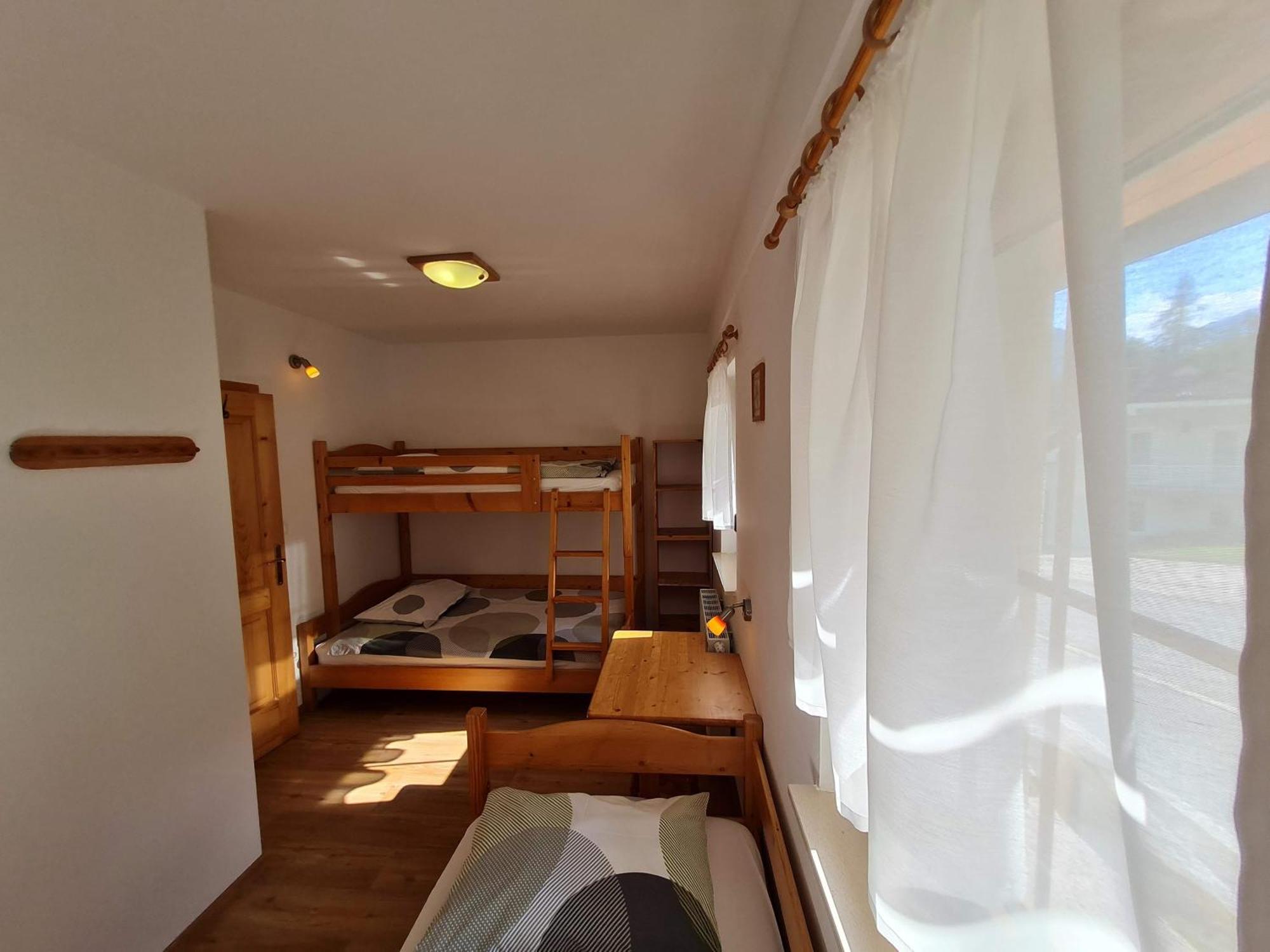Apartments Karmen Rateče エクステリア 写真